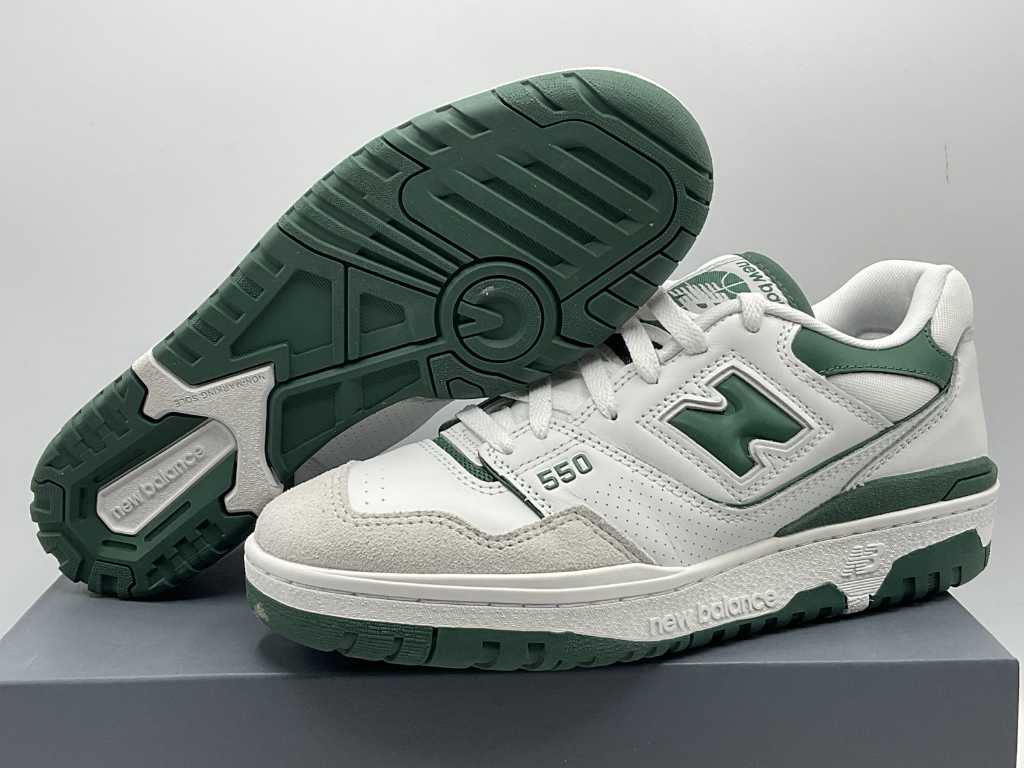 New Balance 550 White Green Sneakers 42