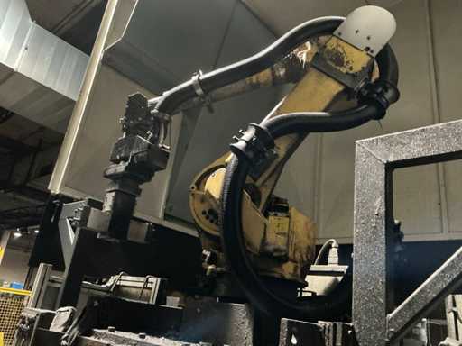 Fanuc M-710iC robot,