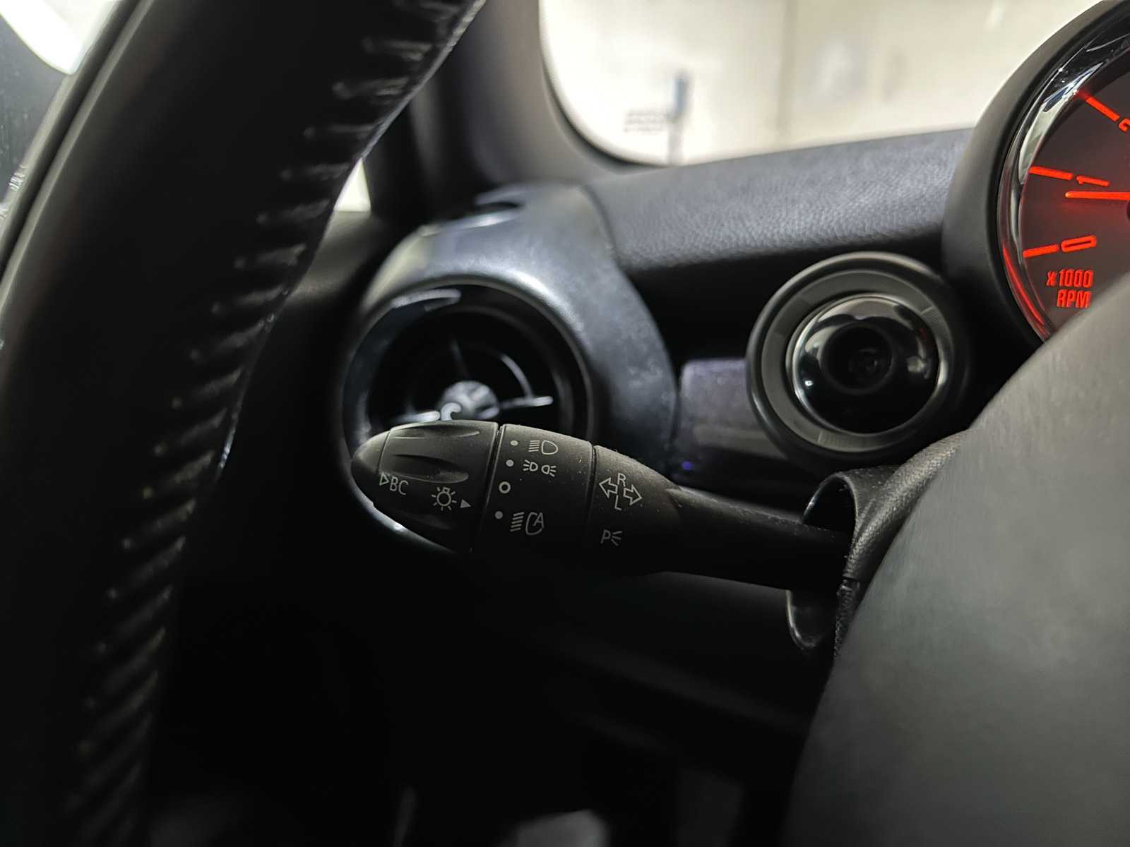 Mini Cooper S -AUTOMAAT- 1.6 174pk 2010, 29-LDD-3