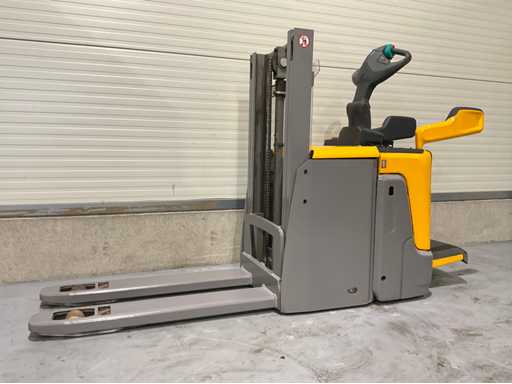 2019 Jungheinrich ERD 220 2000KG Meerij Stacker