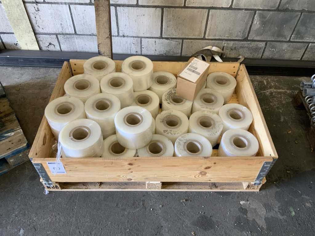 Roll of wrapping film (28x)