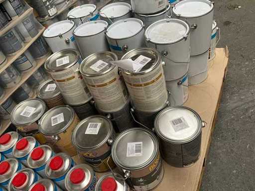 Various paints (12x)