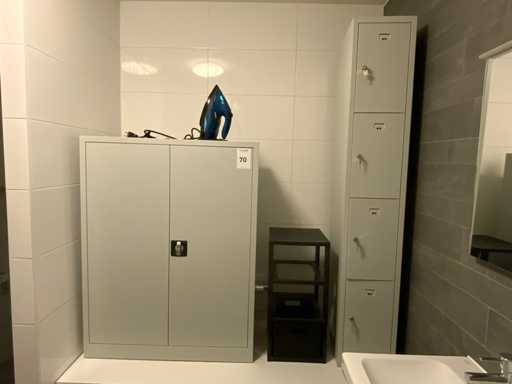 Dressing room contents