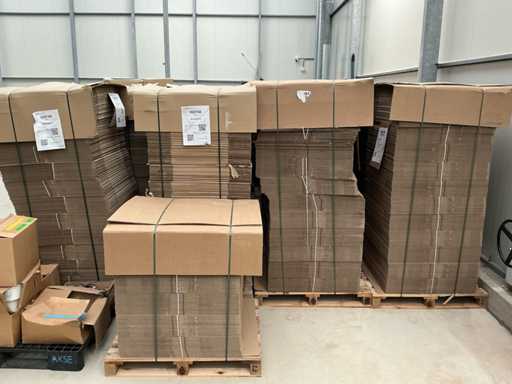 Boîtes en carton (8000x)