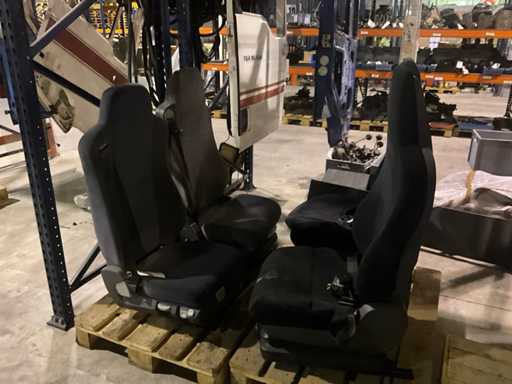 Diverse MAN Vrachtwagenzetels/stoelen (4x)