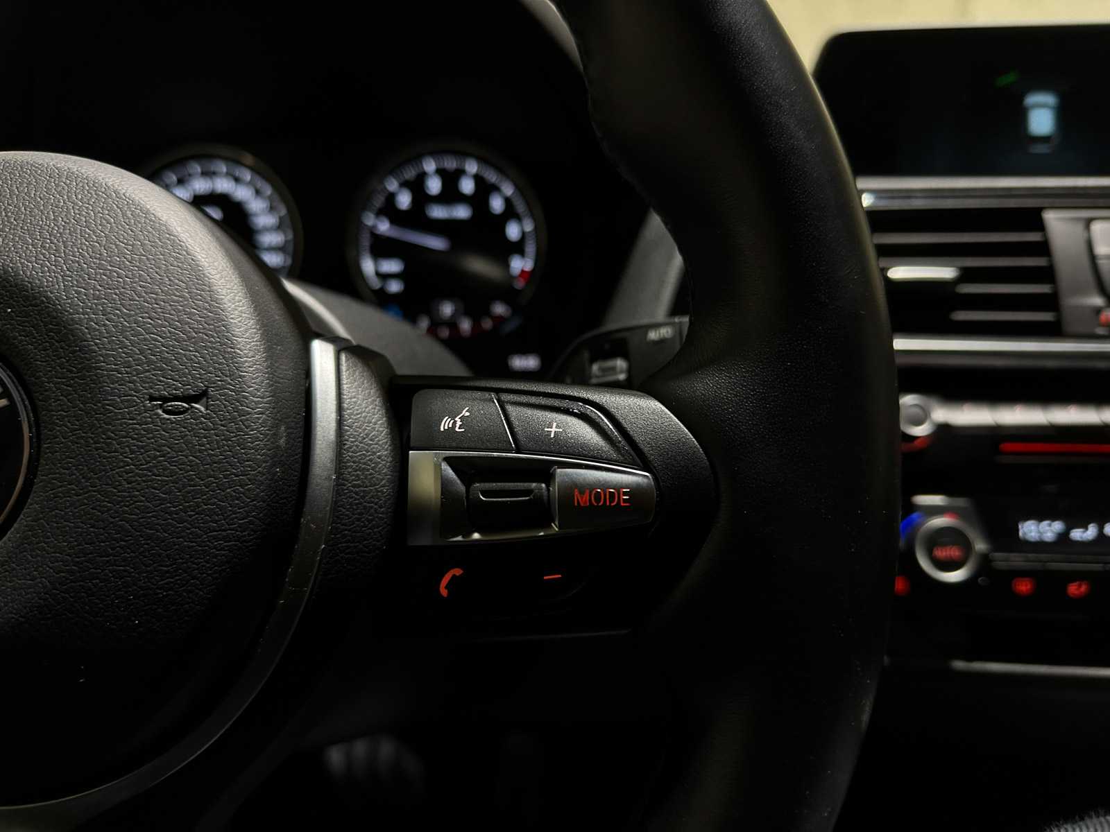 BMW 118i Edition M Sport Shadow High Executive 1-serie 134pk 2019, P-613-RT 