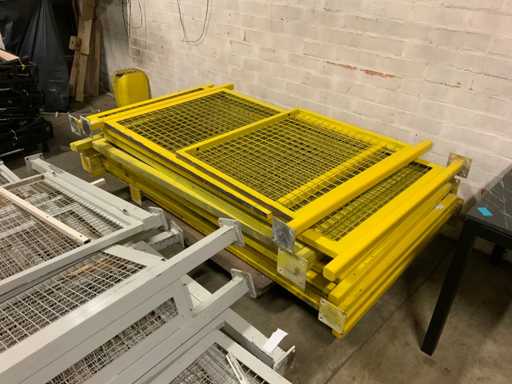 Steel construction (2x)