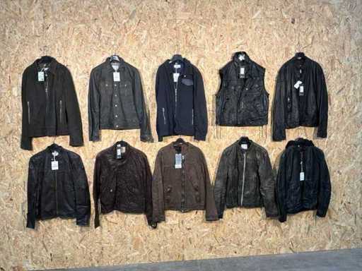 Jachete din piele Goosecraft (10x)