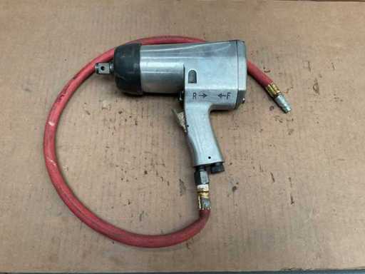 Pneumatic Impact Wrench
