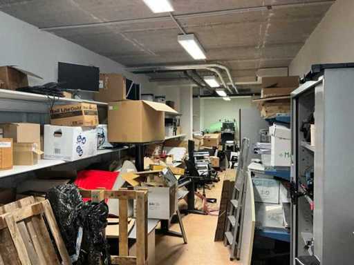 Contenuto della stanza di deposito