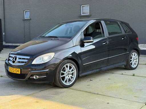 Mercedes-Benz B-Class 180 Business Class | 3-XZG-04