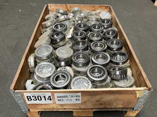 SKF - Partij kegelrollagers 352KG