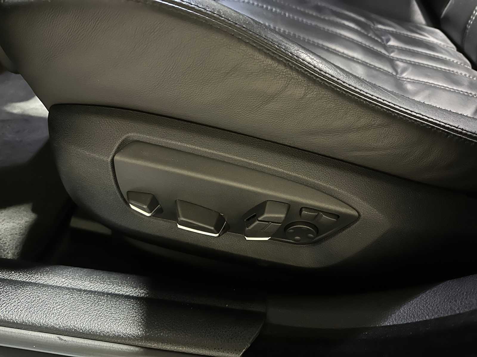 BMW M5 F10 4.4 V8 560PK 2014 5-Series, 3-ZLJ-94