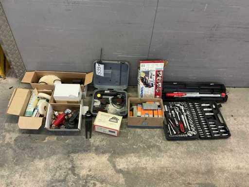 Mixed lot of various hand tools