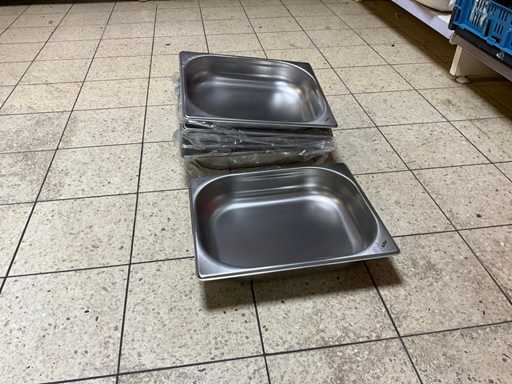 Saro 1/2 GN containers (7x)