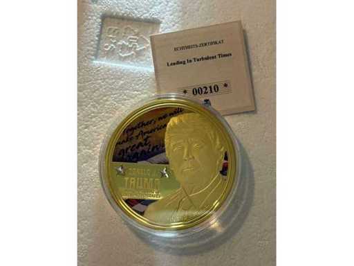 Leading in turbulent times - Donald Trump Commemorative Coin 70mm
