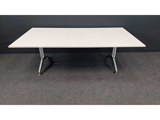 Wilkhahn - Vergadertafel