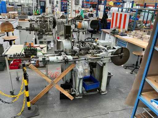 Mehrschieber-Drahtbiegemaschine inklusive Haspel