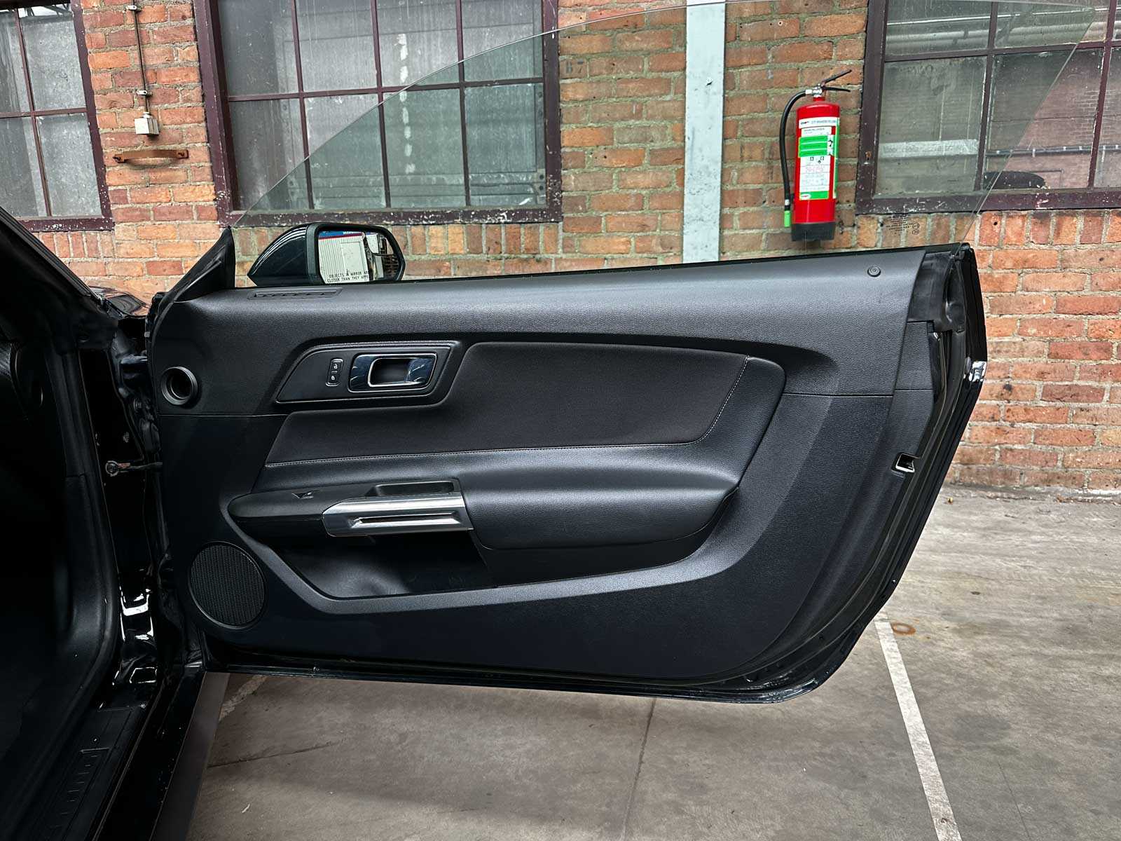 Ford Mustang 3.7 V6 300pk 2017 Coupe