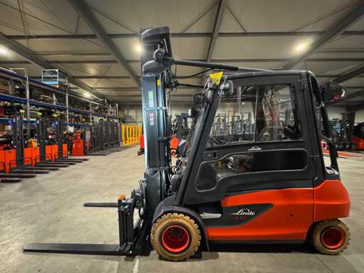 2018 Service + UVV 12/2026 Linde E35L 3rd + 4th valve vorkversteller 10.744 uur elektrische heftruck