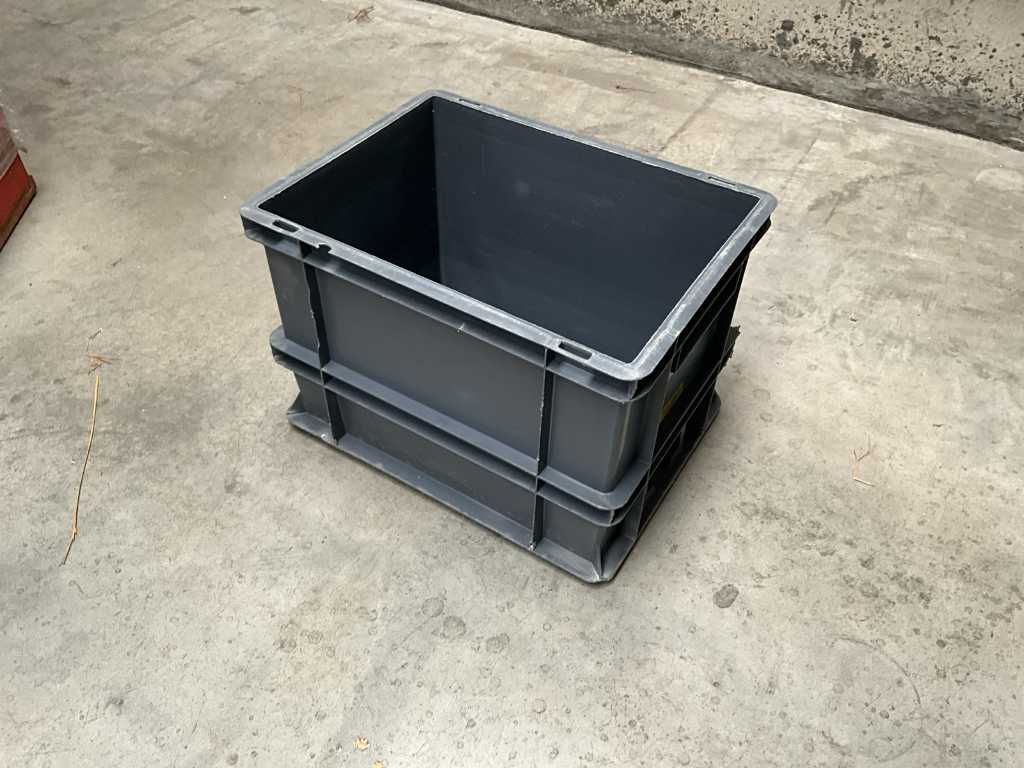 56x plastic stacking bins WOPLA