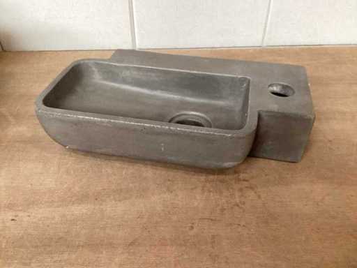 DIFFERNZ Senke Reba-Beton