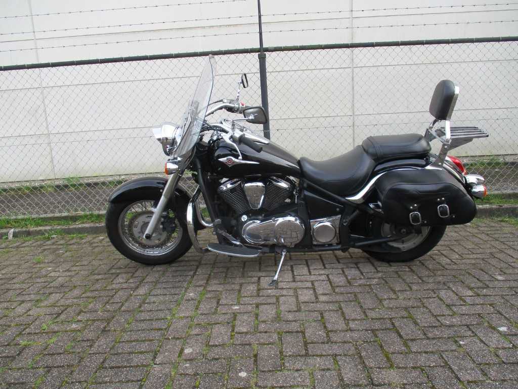 Kawasaki - Motorcycle Classic - VN 900 B - Motorcycle