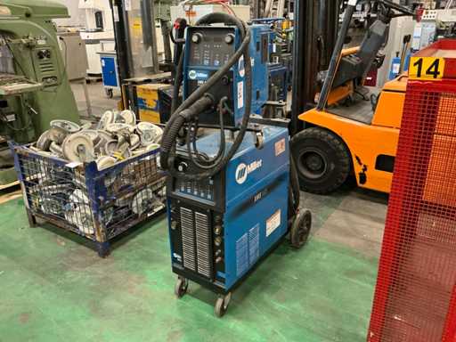Miller XMS 403 MIG lasapparaat