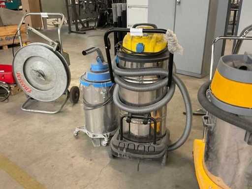 Aspirateur industriel (2x)