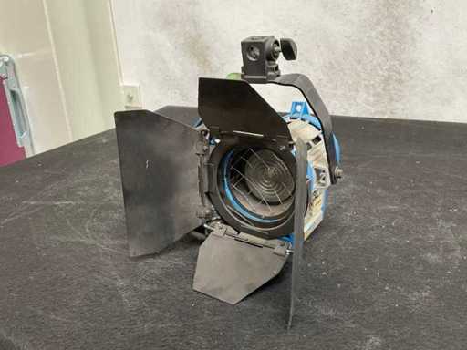 Locul Arri Junior 300 Plus Fresnel (11x)