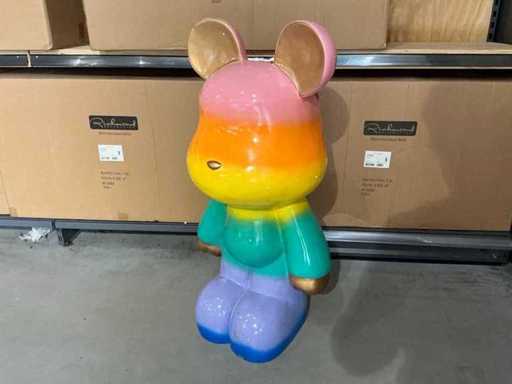 Decorazione con specchi a specchio per cani Interiori di Richmond