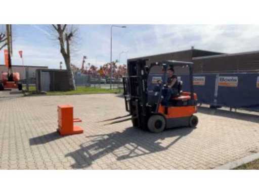 bf65d8a1-a7e8-46b8-8d9e-fe0eead32e12.mp4