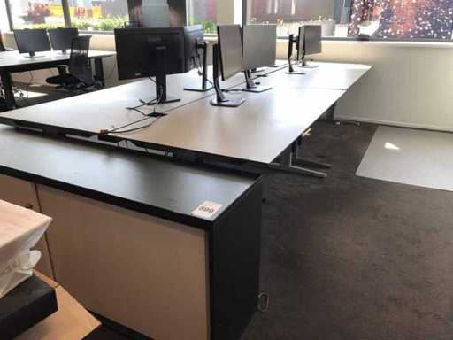 Desk (4x)