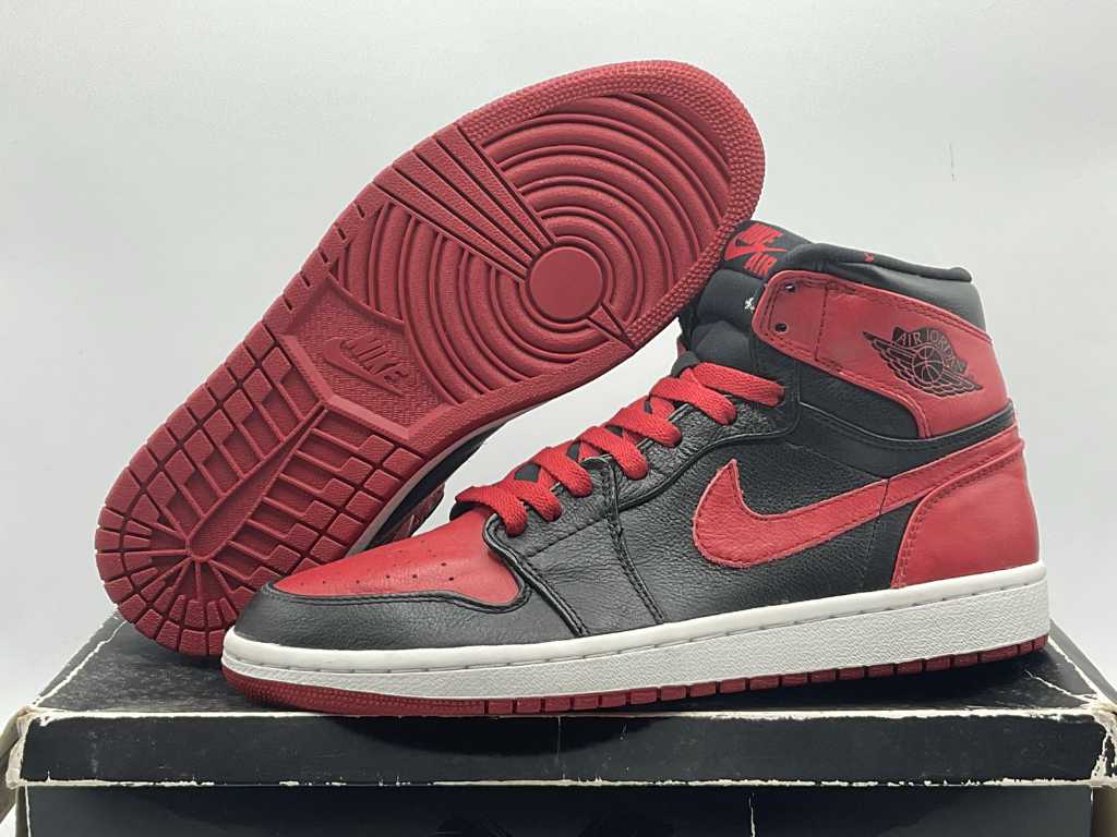Nike Jordan 1 Retro High Banned (2011) Trampki 43