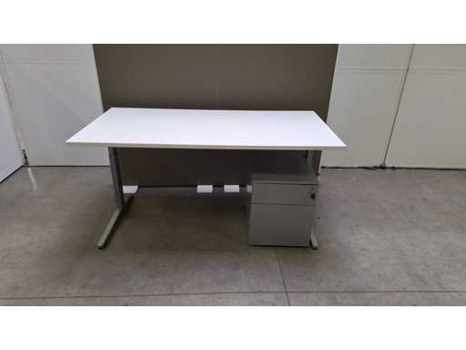 Ahrend - Four-Two - Bureau met ladenblok