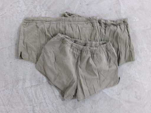 Pantaloni scur?i AT m?slinie, defect (MR) (74x)