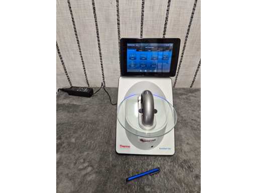 THERMO SCIENTIFIC - NanoDrop One - Spectrophotometer