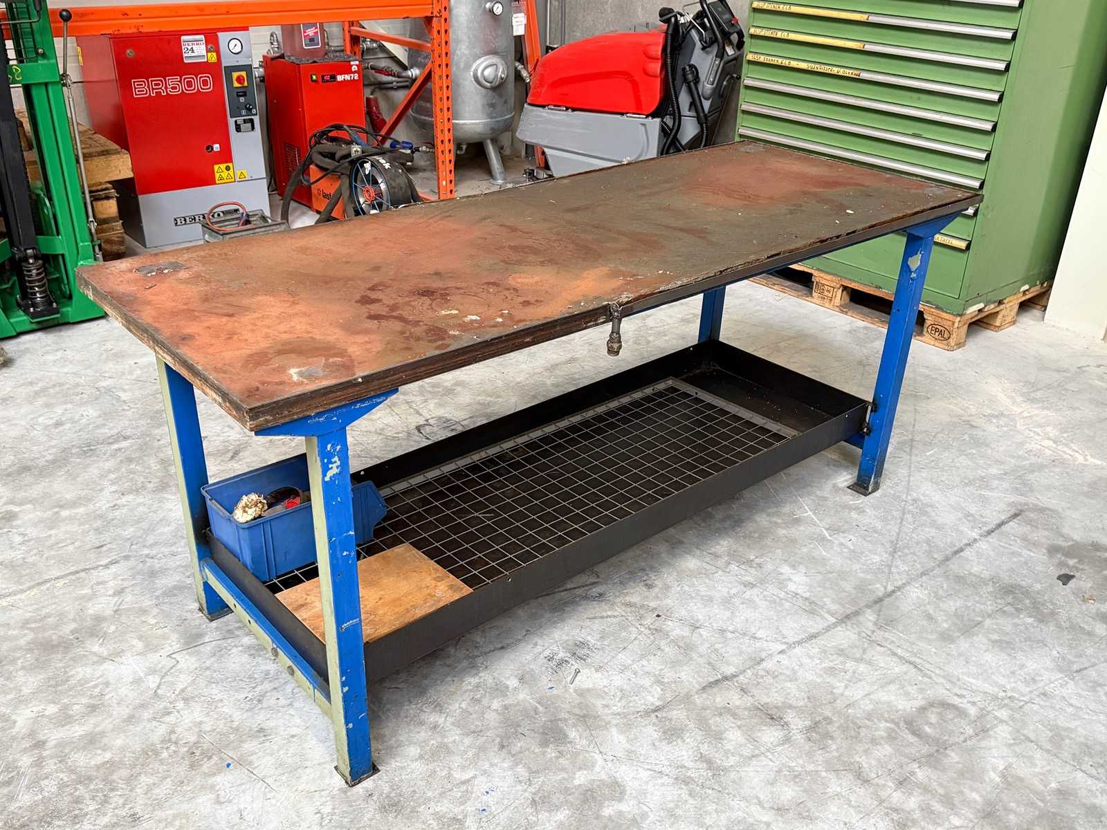 H.M – 2000×800 – Welding table