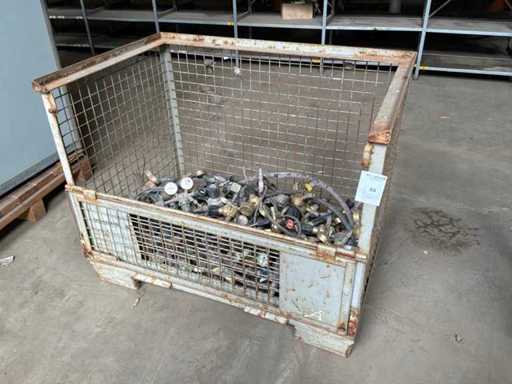 Série de divers manomètres