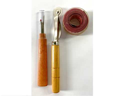 *NOU* Set de accesorii de cusut cu despărțitor de cusături (seturi 1330)