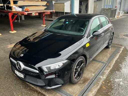 Mercedes-Benz A250 4-Matic Mașină de Pasageri 2022