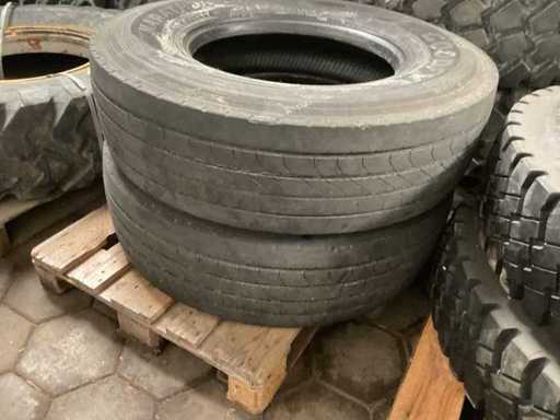 GoodYear Band (2x)