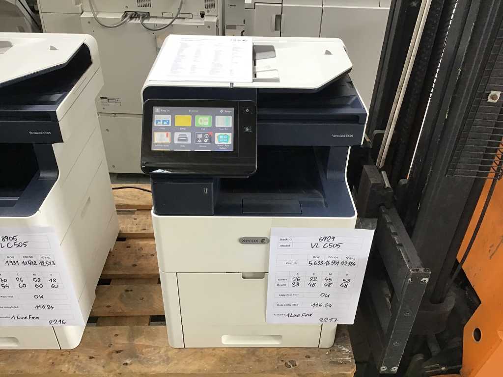 Xerox - 2020 - Contor puțin folosit, foarte mic - VersaLink C505 - Imprimantă multifuncțională