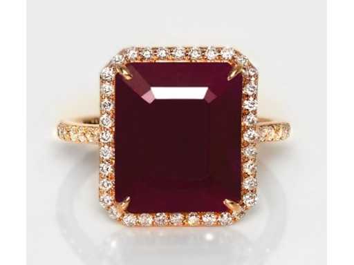 Luxury Ring Natural Purplish Red Ruby 7.17 carat