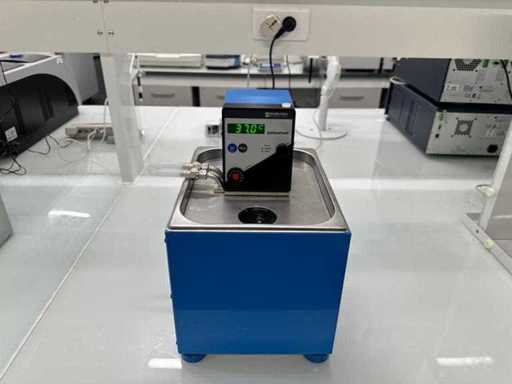 HUBER - Polystat D 77656 Offenburg - Thermostatic Circulation Bath