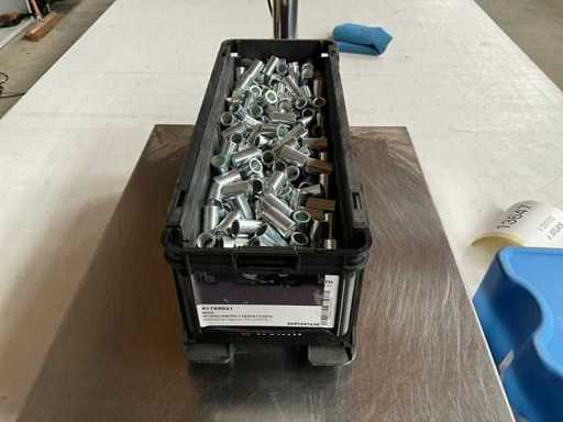 Würth 11.09kg Sleeve 11x25x15 in stackable container