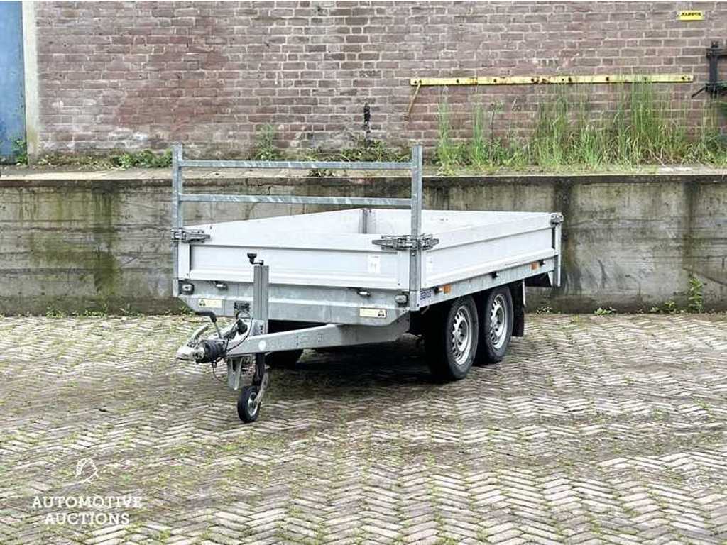 Trailers from Kentech's bankruptcy