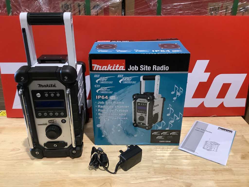 Makita DMR110NW DAB+ Radio budowlane zasilane bateryjnie