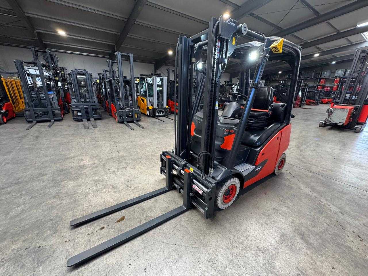 2017 Service + UVV 10/2026 Linde H16T 1,600kg 3rd + 4th valve fork adjuster gas forklift 6,710 hours