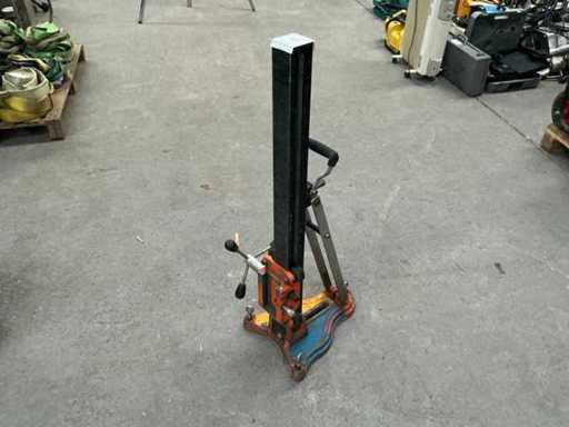 Machine de forage à carottage à trépied à broche